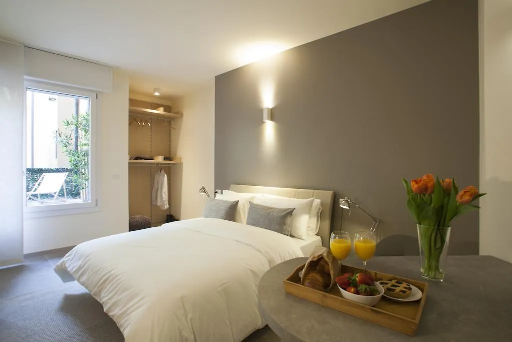 פאדובה Erik Langer Pedrocchi Suites דירה