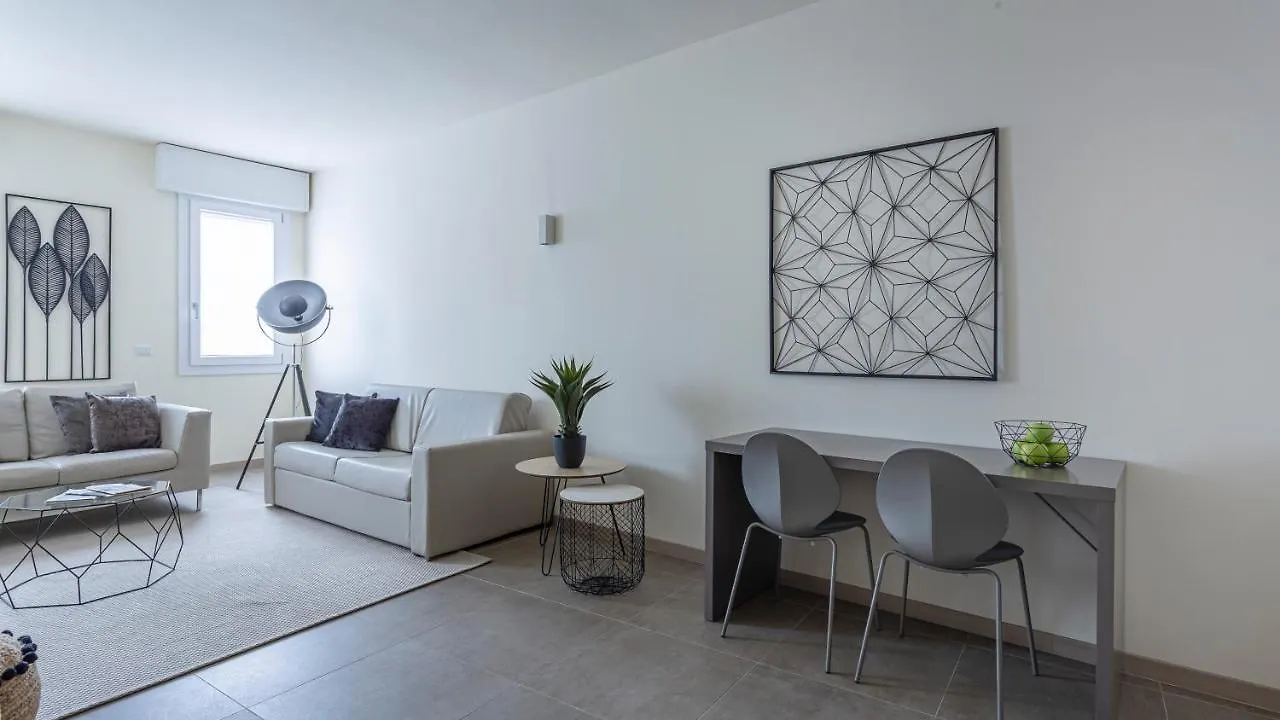 פאדובה Erik Langer Pedrocchi Suites 0*,