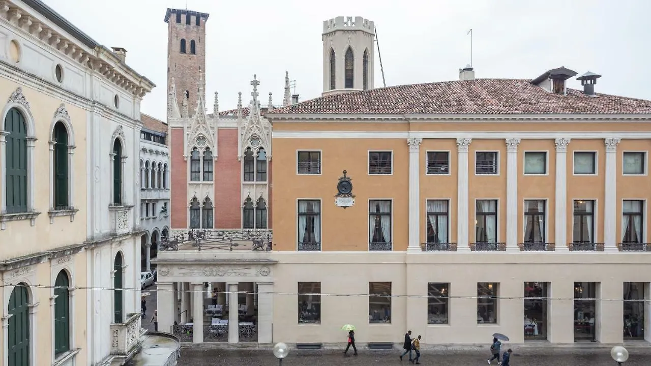 Erïk Langer Pedrocchi Suites Padua Apartment